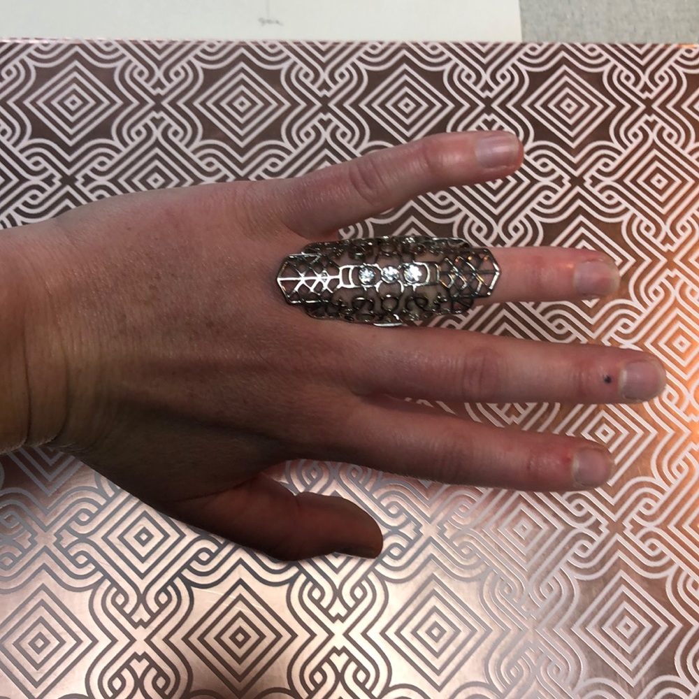 Cage Ring